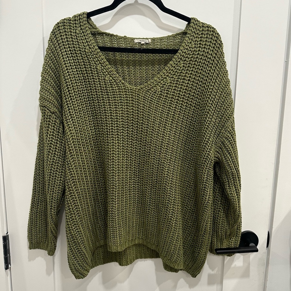 Revolve Tularosa Oversized Crocheted Olive Green V-Neck Sweater XS